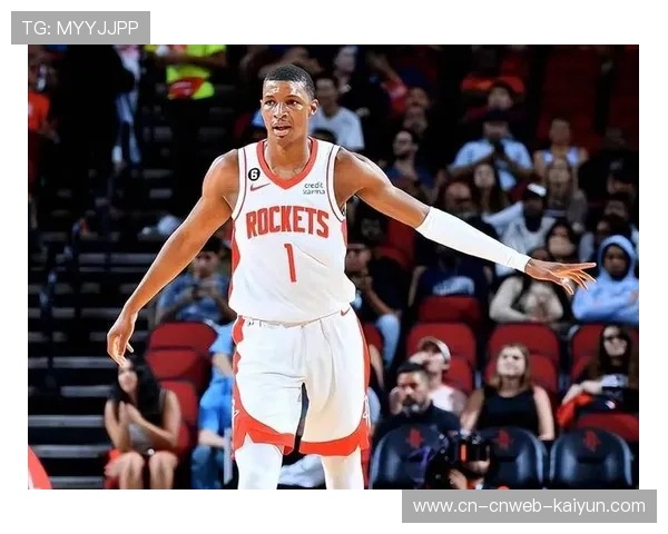 火箭14天8战赛程密集，亚当斯出战7场扛内线